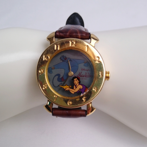 Vintage Authentic Disney Aladdin Wrist Watch - Picture 2 of 6